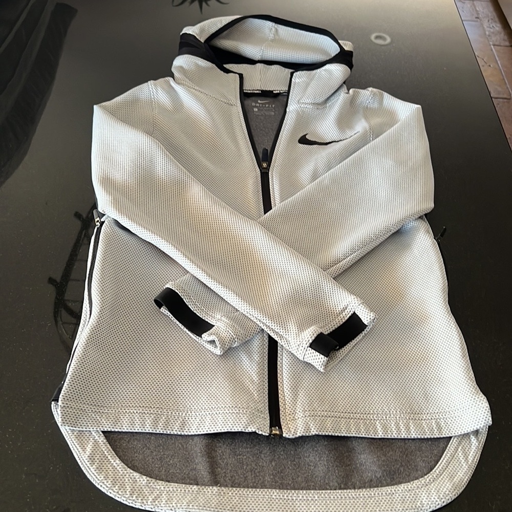 Nike Basketball Dri-Fit Big Boys Light Grey Hooded Warmup Size L.